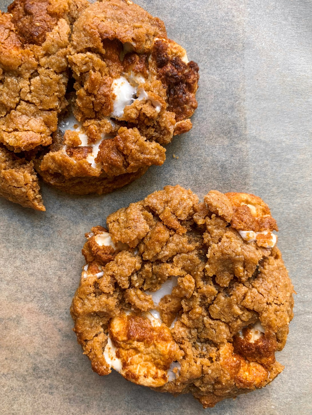 5DE5BE1D-99E5-4CCB-A8AF-834872FC65A4